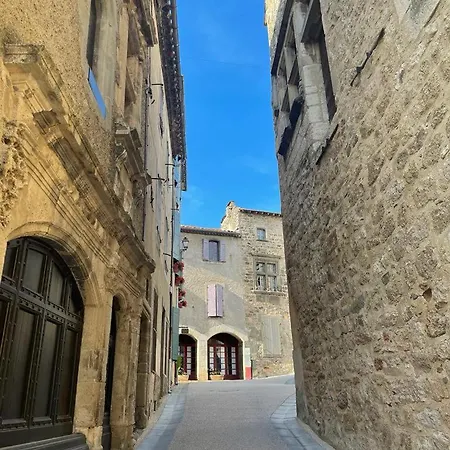 Au Perchoir Apartment *