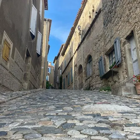 Au Perchoir Apartment *